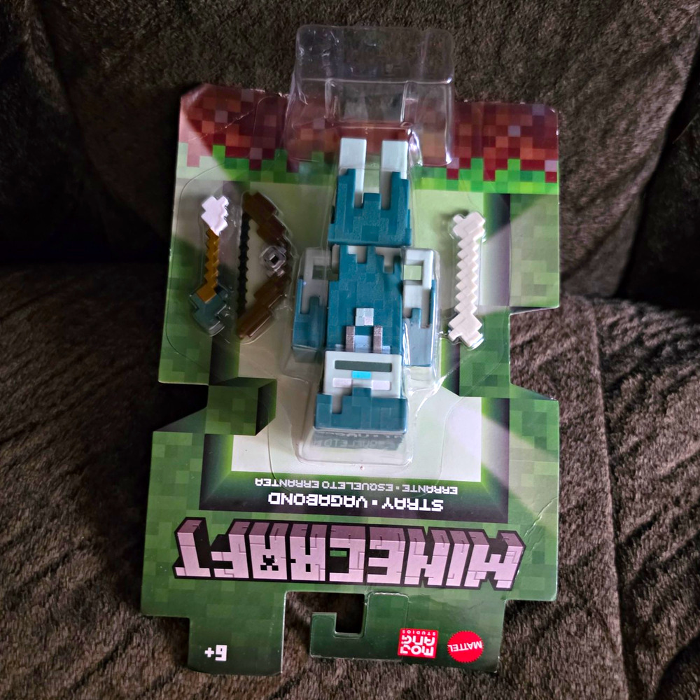 Mattel Minecraft Stray Action Figure Blue/White with Sword & Bow, Age 6+